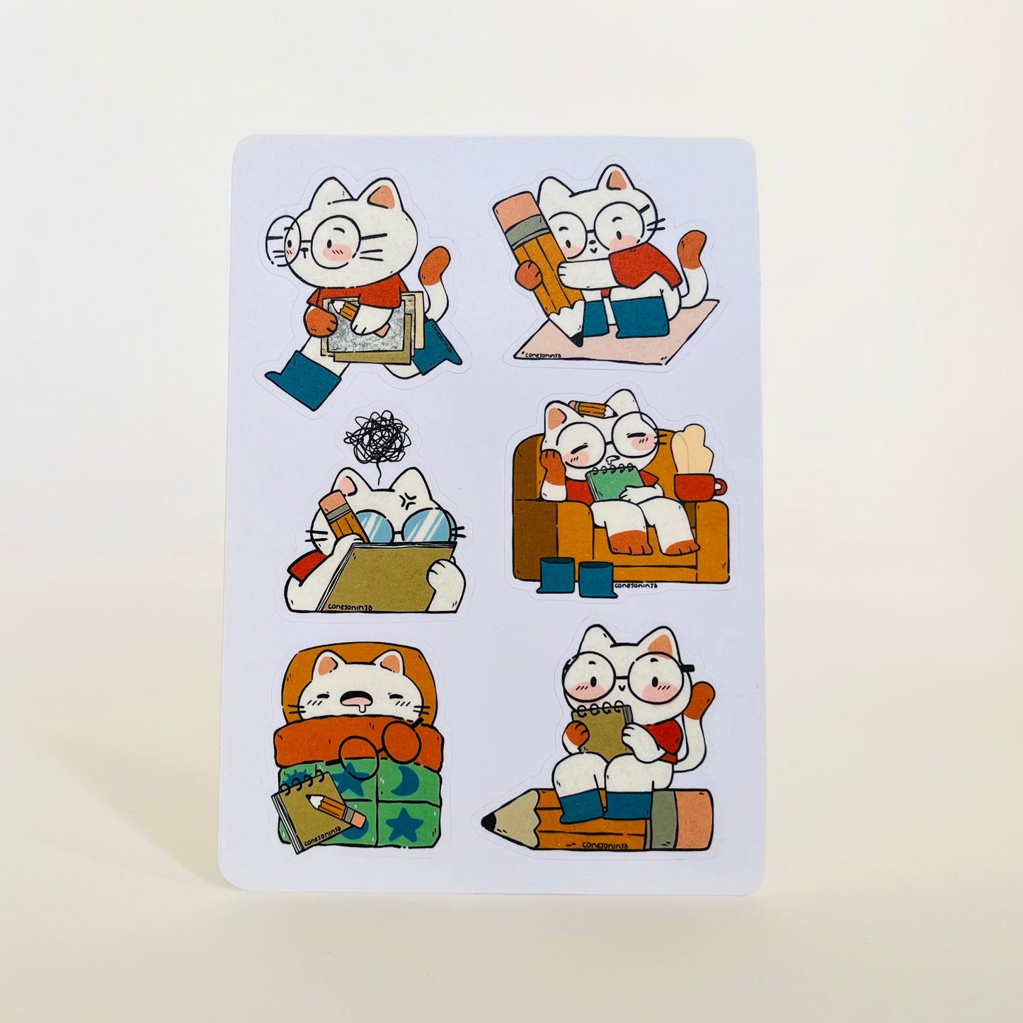 Gatitos que dibujan